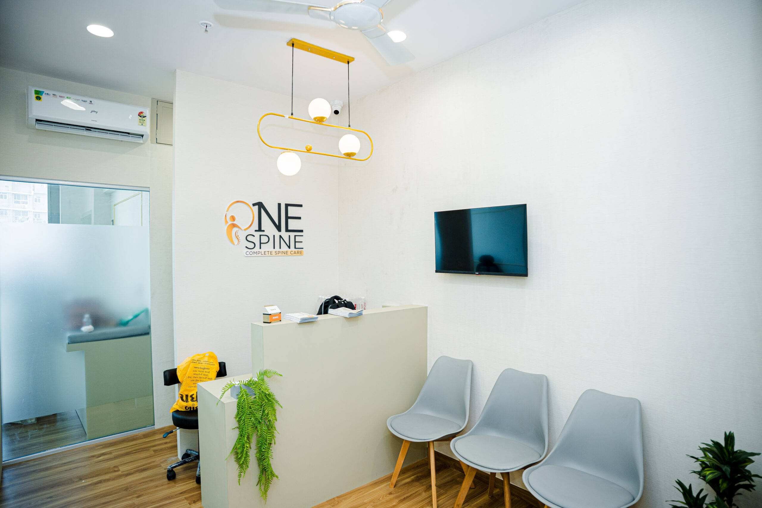One Spine Clinic in Andheri East